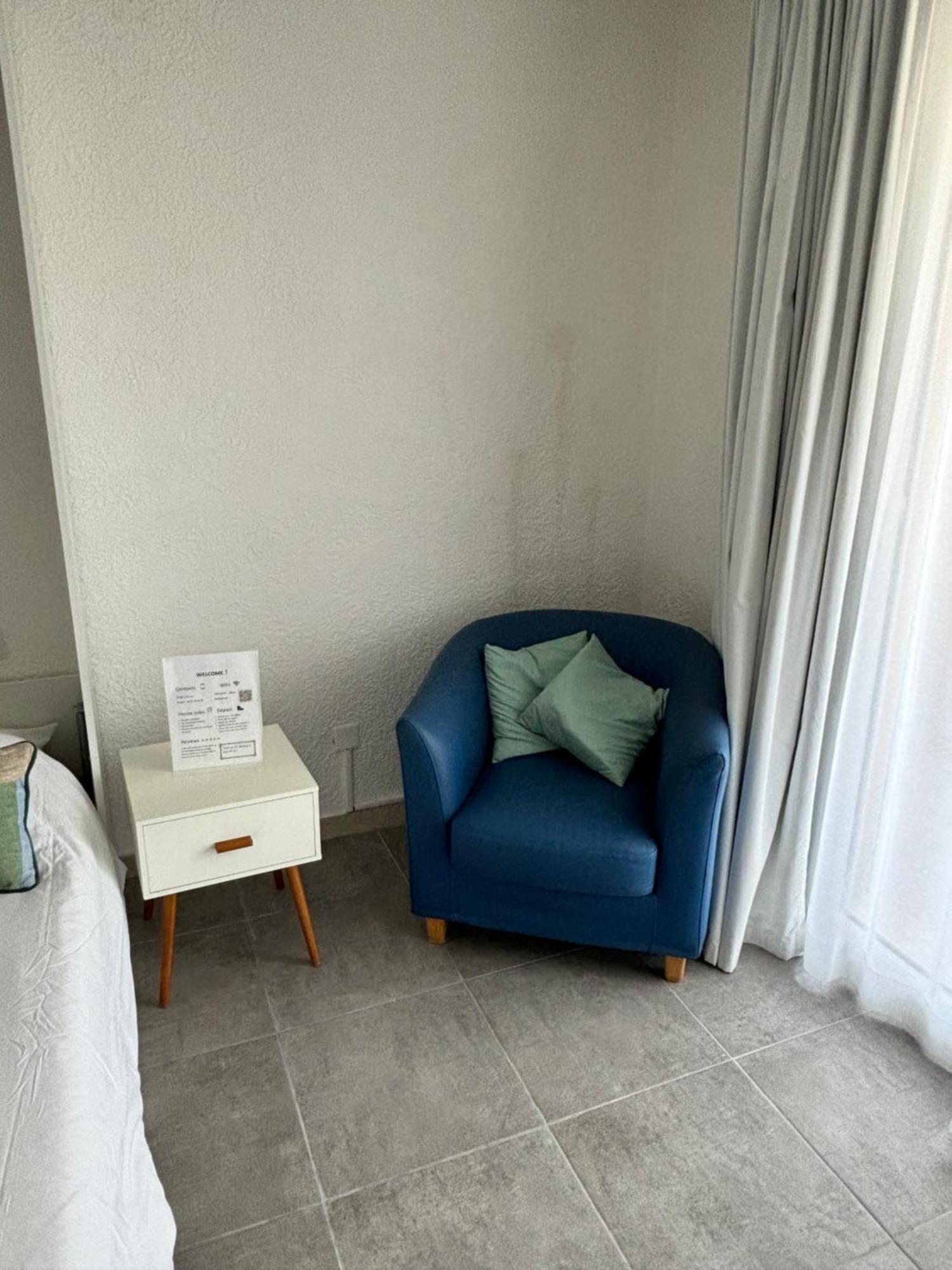 Studio Spacieux Avec Patio En Centre Ville Cavalaire-sur-Mer Exteriér fotografie