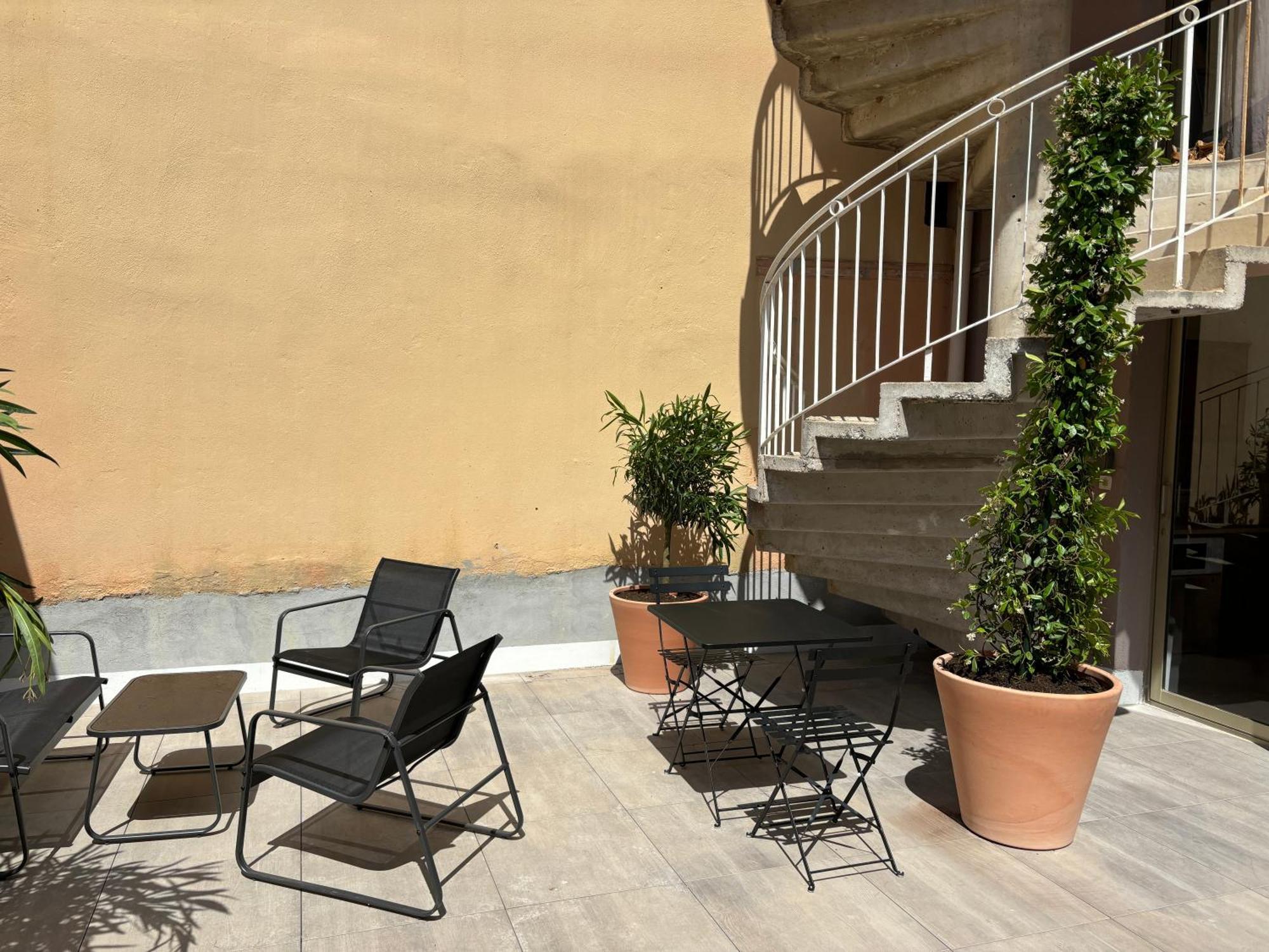 Studio Spacieux Avec Patio En Centre Ville Cavalaire-sur-Mer Exteriér fotografie